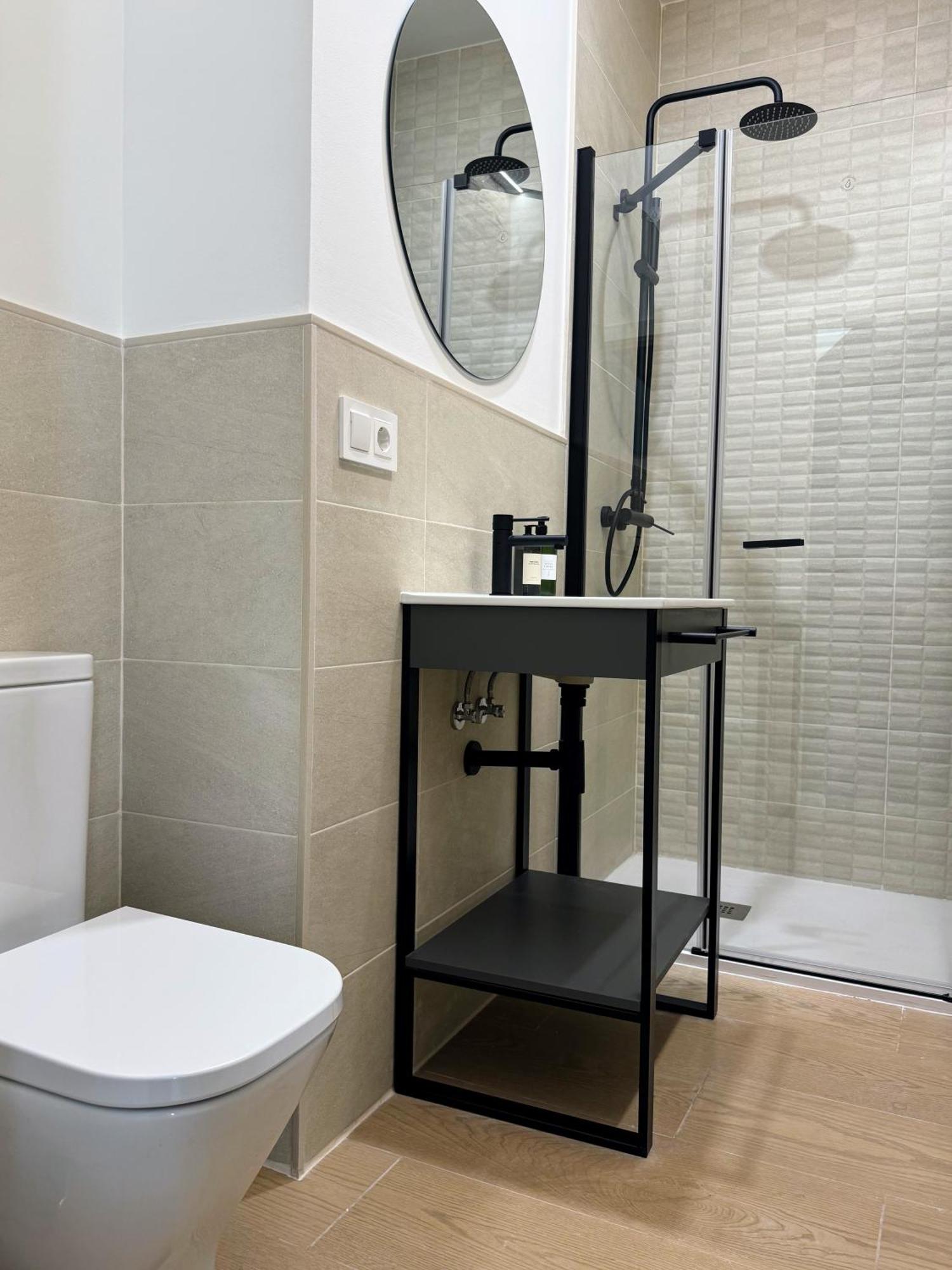 Redes Royale Apartments By Misterhost เซบีญา ภายนอก รูปภาพ