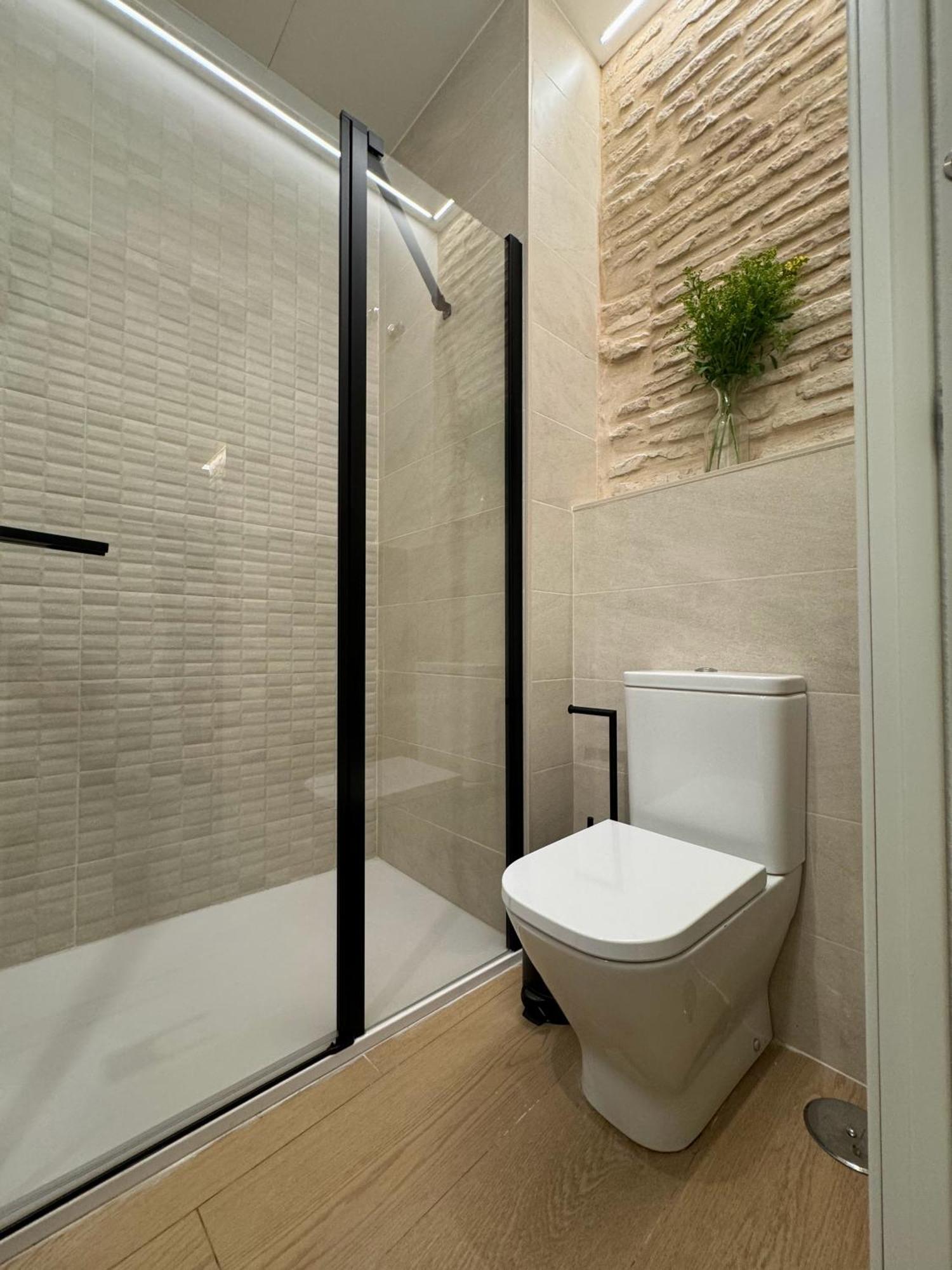 Redes Royale Apartments By Misterhost เซบีญา ภายนอก รูปภาพ